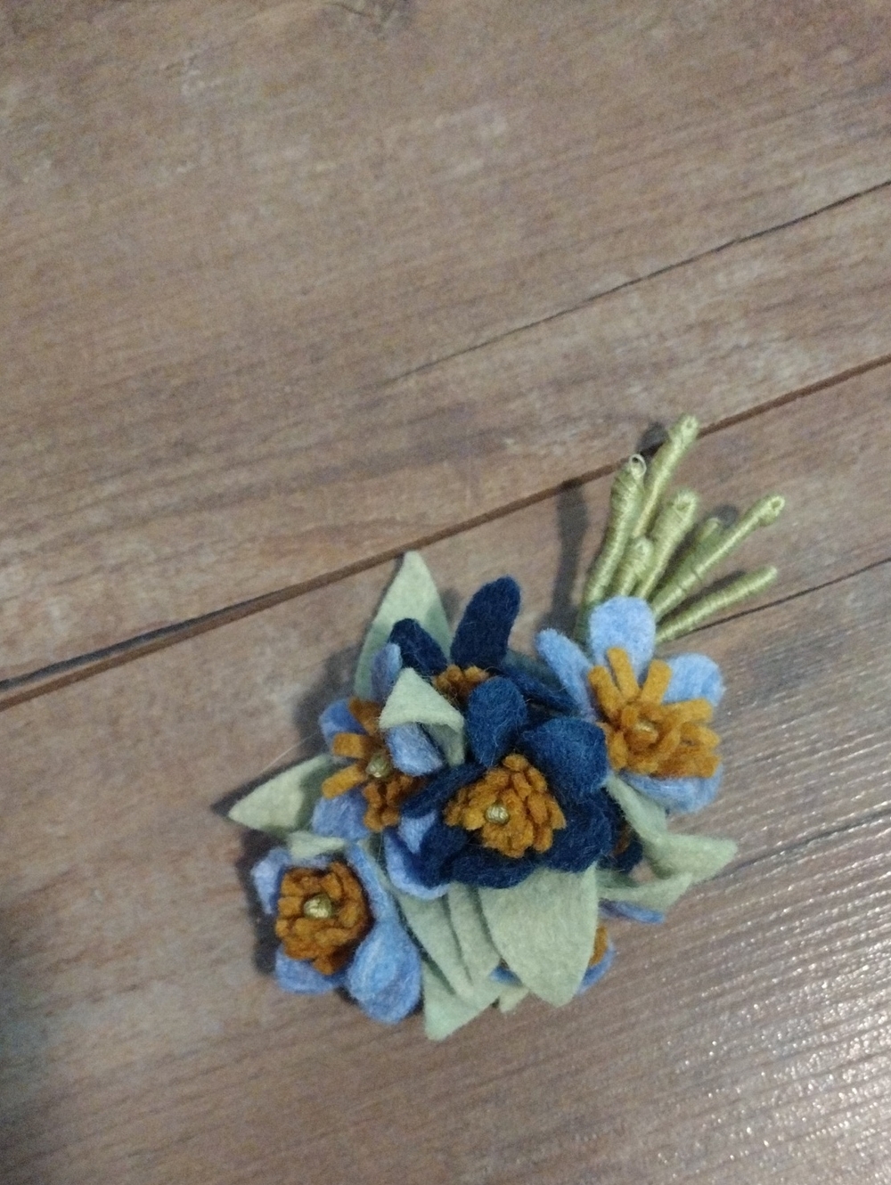 Felt Flower Lot - Picture 3 of 12
